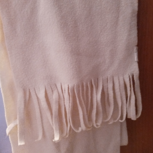 Scarf - Picture 2 of 2